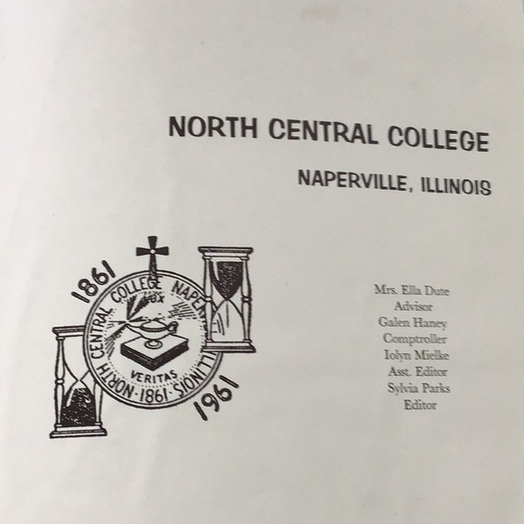 1960 Year Book for North Central College, Naperville, Illinois. MCM, vintage! - Picture 2 of 5